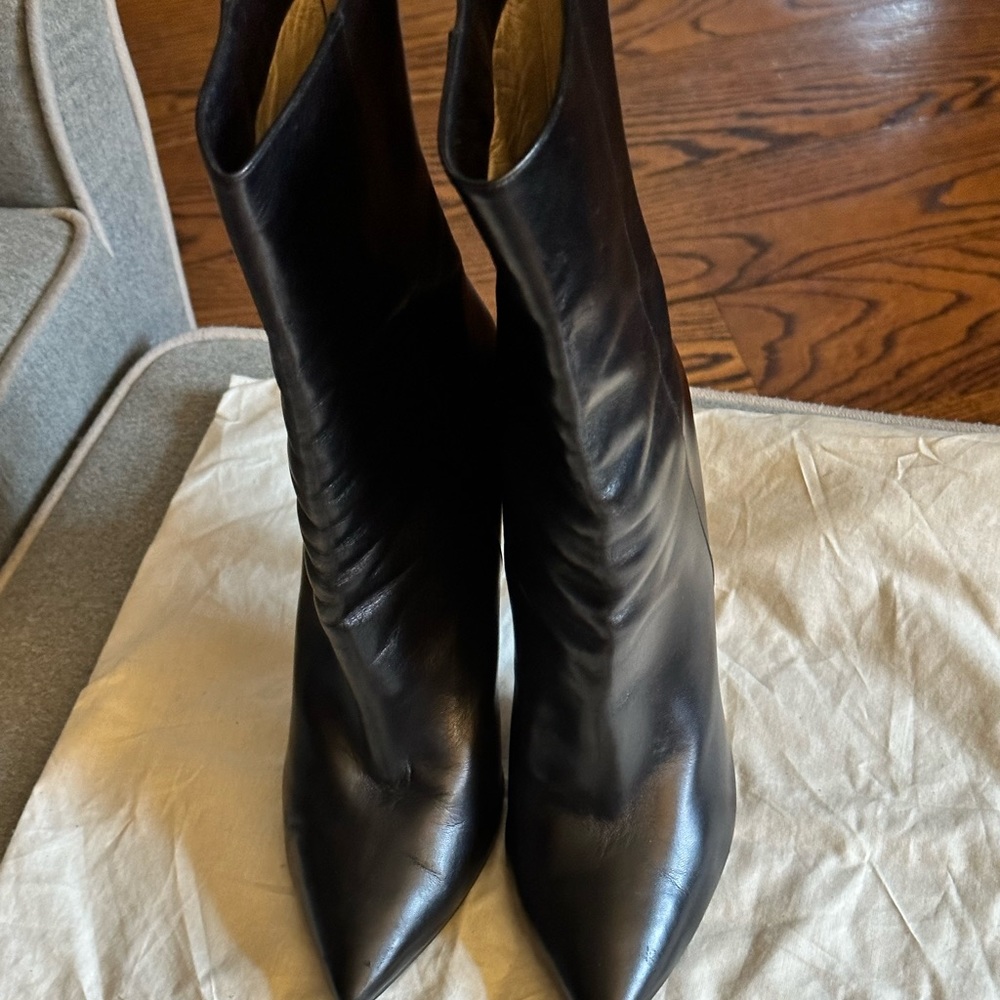 Jimmy Choo ankle boot. Great condition sz 39. Fits Sz8